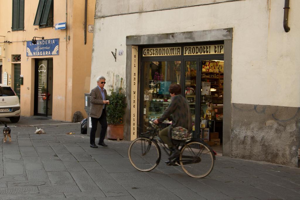 Lucca Rentals Eksteriør billede